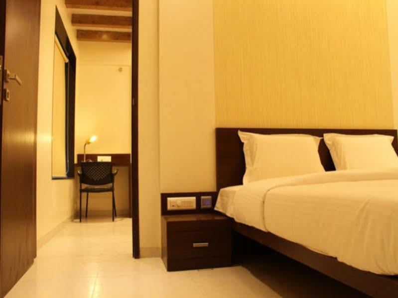Eco Inn Пюн Екстериор снимка